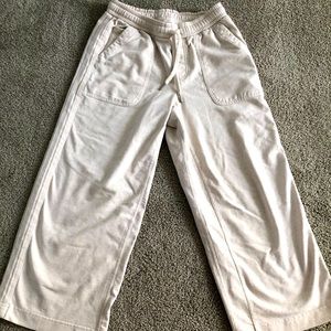 Athleta Farallon Weathered Wide Crop pants size 2